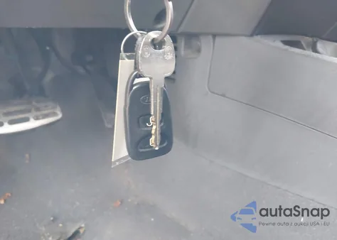 2009 Kia Rio5 Sx z USA, uszkodzony, nr VIN KNADE243X96580822